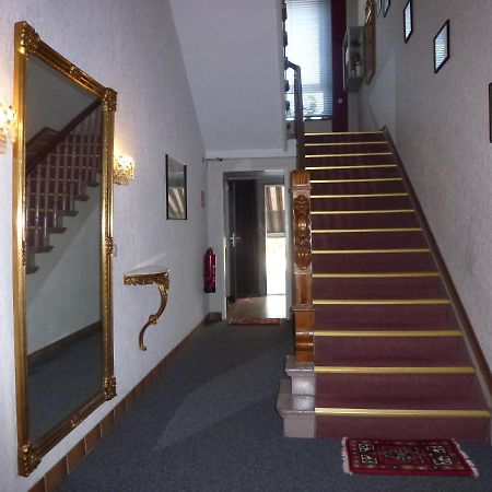 Hotel Adler Düsseldorf Extérieur photo