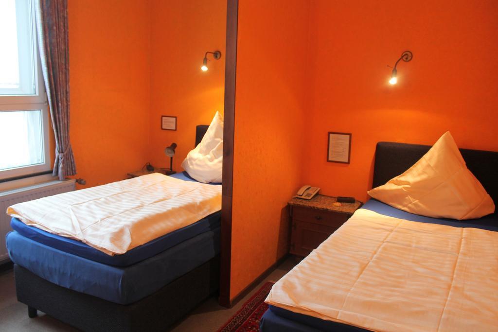 Hotel Adler Düsseldorf Extérieur photo