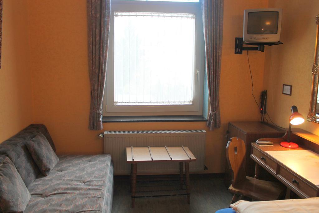 Hotel Adler Düsseldorf Extérieur photo