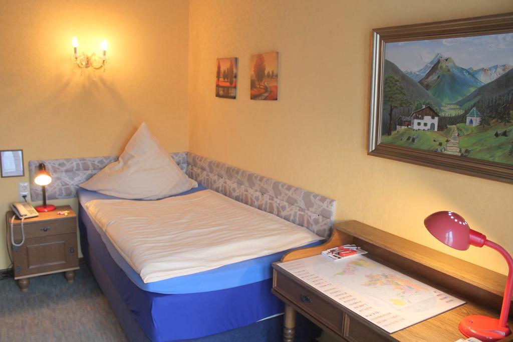 Hotel Adler Düsseldorf Extérieur photo