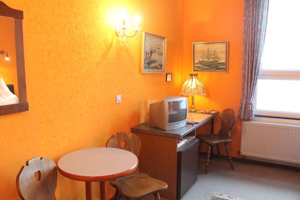 Hotel Adler Düsseldorf Extérieur photo