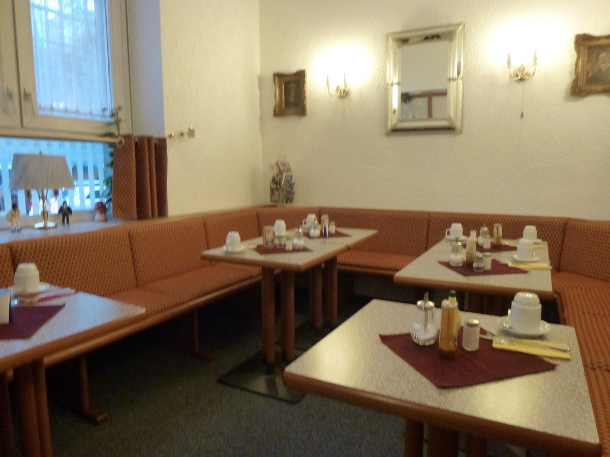 Hotel Adler Düsseldorf Extérieur photo