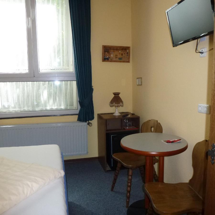 Hotel Adler Düsseldorf Extérieur photo
